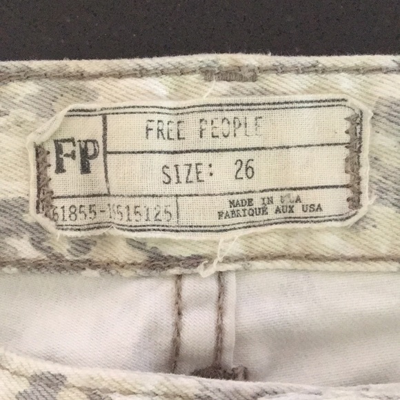 DONATED Free People jeans - Picture 4 of 7